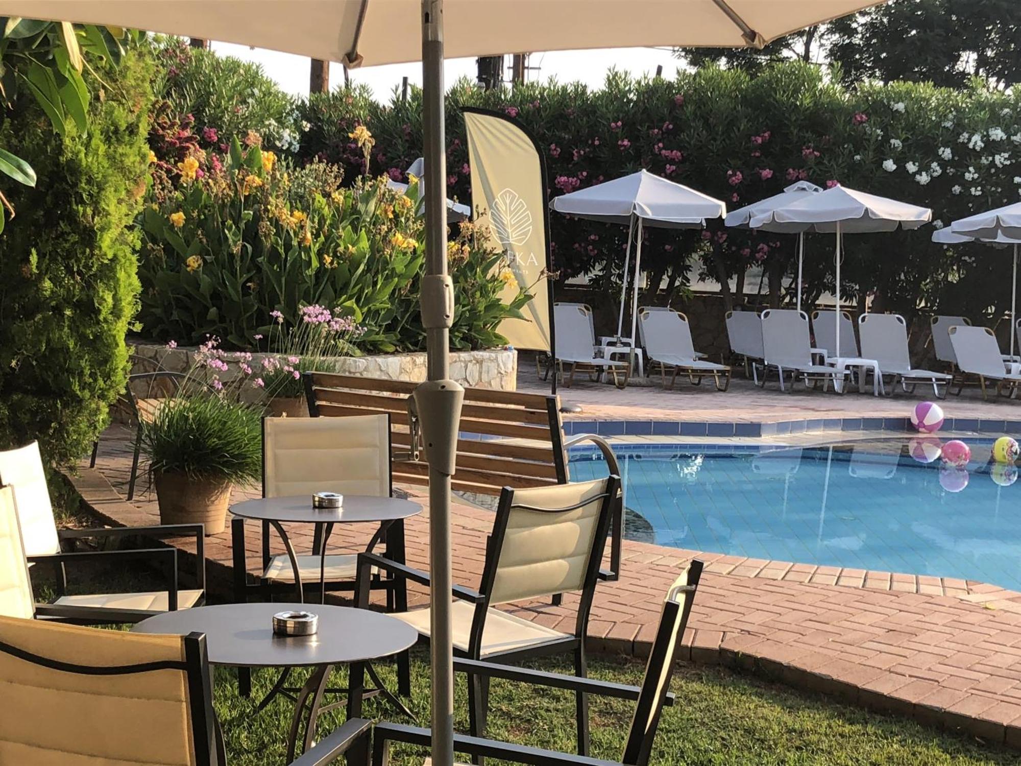 Lefka Apartments Parigoria Экстерьер фото