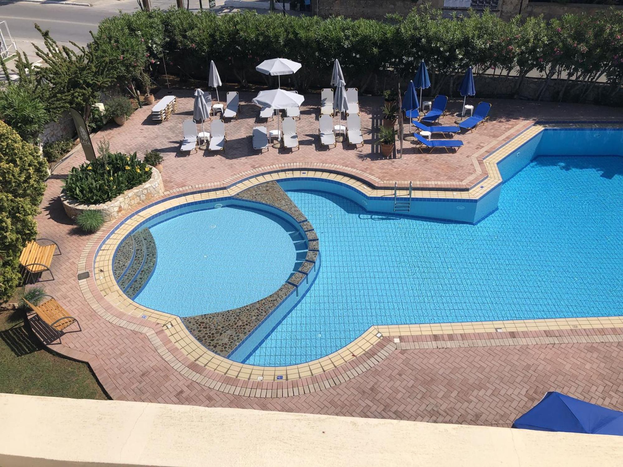 Lefka Apartments Parigoria Экстерьер фото